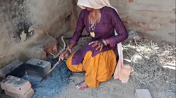 Desi Bhabhi Ketat Dalam Salwar Suit, Ngeseks Anal Sampai Puas