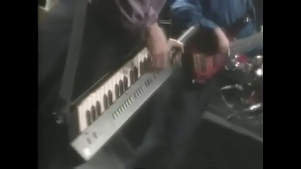 Pertarungan Sengit Dua Penari Jazz Yang Menggoda Dengan Irama Chick Corea Yang Menghentak