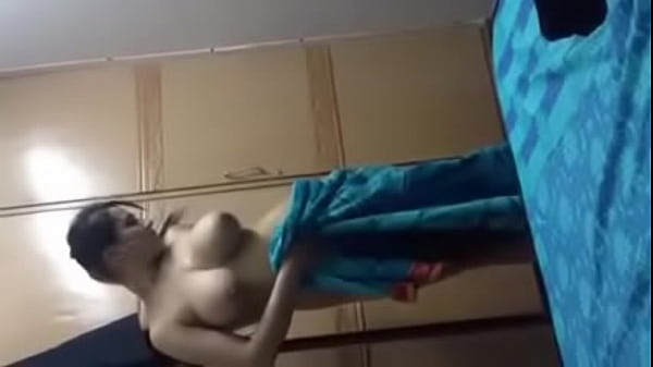 Bibiku Yang Basah Dan Menggoda Setelah Mandi