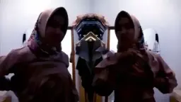 Guru Berjilbab Meremas Dan Memijat Payudara
