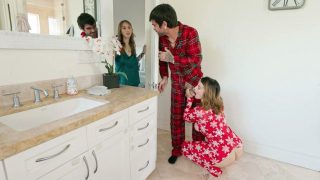 Malam Natal Yang Penuh Dengan Sperma Di Reality Kings