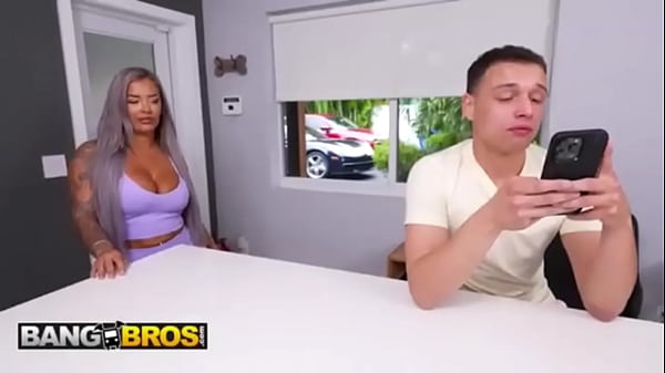 Brazzers Dan Hentai: Volume 1 – Petualangan Panas Yang Tak Terlupakan