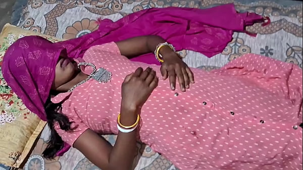 Video Anal Seksi Dengan Sali Di Gaun Pink, Adegan Panas Di Desa