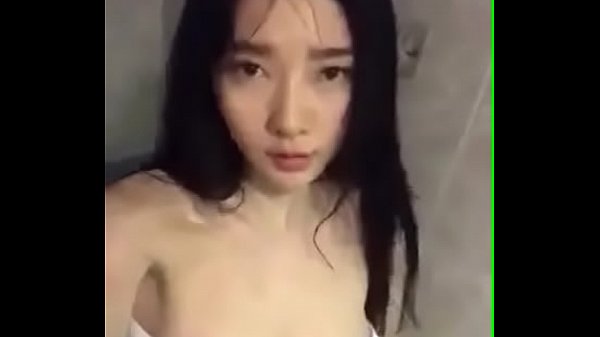 Gadis Model Tiongkok Yang Menggoda Dan Memikat
