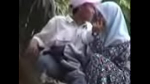 Goyangan Tangan Menggoda Dari Gadis Berhijab Malaysia