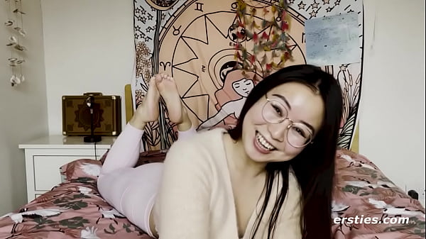 Gadis Tionghoa Imut Bergairah Saat Rekam Video Masturbasi Untuk Kami