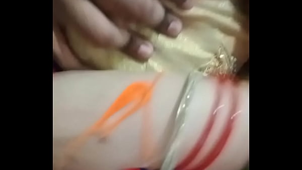 Desain Istri Seksi Hindi Yang Menggoda