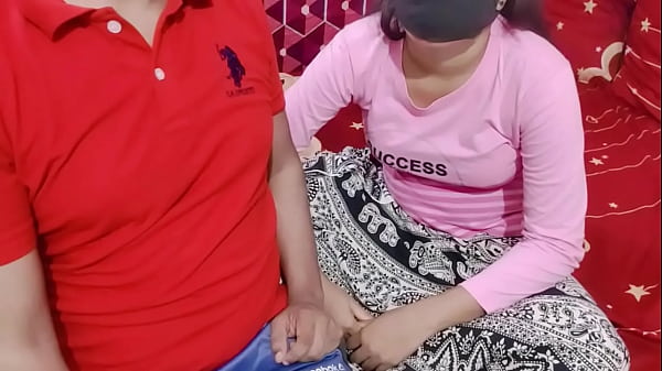 भाभी की गर्म चुदाई का मज़ा लेता स्टेप भाई