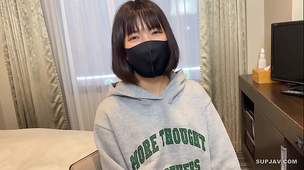 Gadis Asia Lugu Dengan Nafsu Tersembunyi