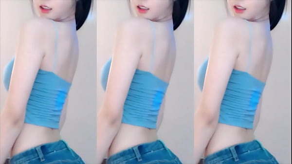 Cô Nàng Trung Quốc Uốn éo Gợi Cảm Khiến Cánh Mày Râu Phát Cuồng