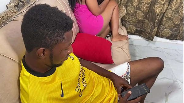 Kakak Tiriku Memanggilku Si Pengebor Memek Setelah Pengalaman Seks Yang Luar Biasa