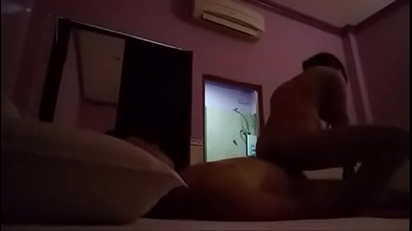 Em Gái 19 Tuổi Mê Điện Nước Ở Kỳ Nữ Bình Thạnh