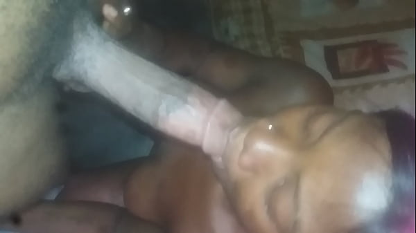 Safada Me Lambendo Com A Língua