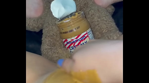 Selaput Dara Remaja 18 Tahun Dibasahi Selai Kacang Amerika, Fetish Makanan Ekstrem Di Los Angeles