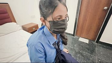 Gadis Desi Dan Teman Sekolahnya Beraksi Ganas Di Oyo Dengan Audio Hindi Yang Menggairahkan