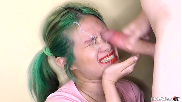 Gadis Tunduk Dan Melayani Ayah Tiri Demi Mengejar Pengikut!