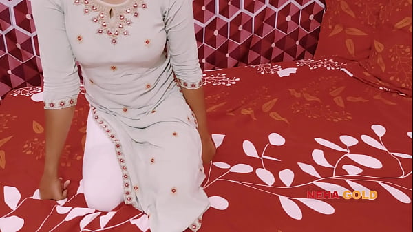 चाची की बेटी को धंसा धंसा के चोदा