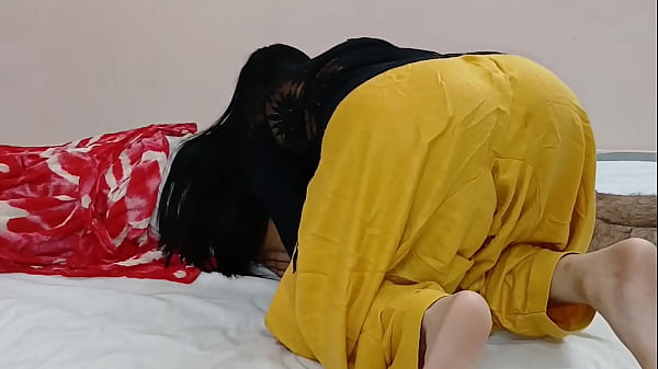 Bhabhi Yang Haus, Pussy Ketatnya Dihajar Dalam Video Seks Hindi