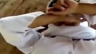 Pria Pakistan Menggila, Menghabisi Kemaluan Kekasih Hijabnya Dalam Video Mesum
