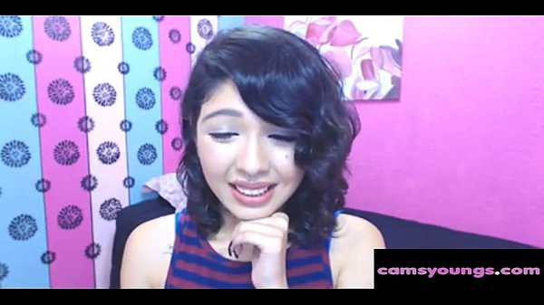 Gadis Asia Imut Menggoda Tampil Live Di Webcam Gratis