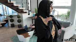 Kylie Kingston Selalu Takut Mengakui Hasrat Terdalamnya, Terutama Karena Kesalehan Agamanya Yang Begitu Kuat.