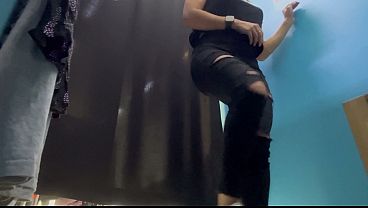 Ruang Ganti. Gadis Rusia Bertetek Gede Dan Putingnya Yang Montok, Ganti Baju Sambil Ngegemesin.