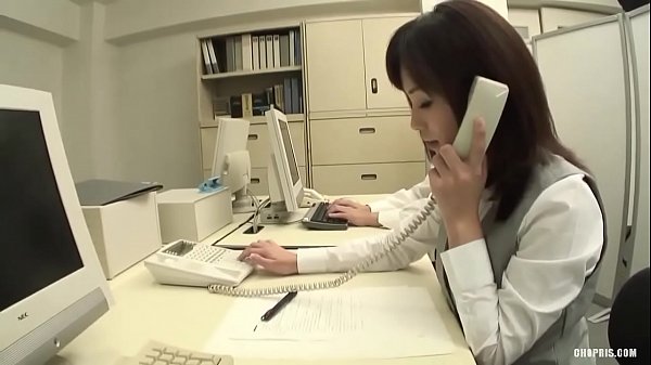 Mengisap Kontol Di Kantor Adalah Cara Terbaik Untuk Melepas Penat