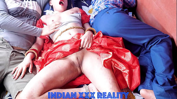 Ngentot Bareng Ibu Tiri India Dan Anak Tiri, Bokep Hot Hindi Xxx.