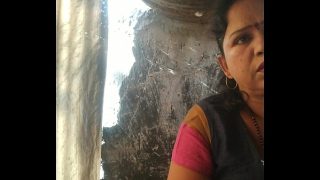 कामुक देसी रंडी की गर्म कहानी ३५० शब्दों में
