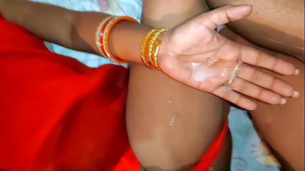 देसी माल की गर्म गांड में पहली बार हिंदी में चुदाई करके धीरे-धीरे लंड घुसेड़ा