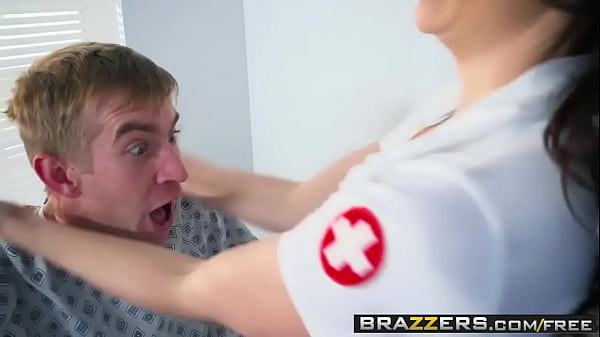 Petualangan Panas Di Ruang Praktek Dokter: Chanel Preston Dan Veruca James Dalam Adegan Tak Terlupakan