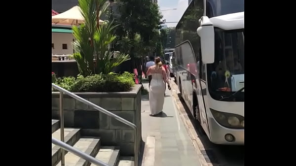 Phat Cewek China Montok Siap Digoyang, Pantat Gede Bikin Makin Nafsu.
