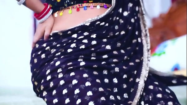 Bokep India: Bhabhi Montok Besar Digojlok Sambil Masak, Desi Sex Paling Hot