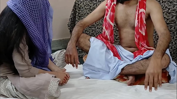Baba Palsu Menggila Dengan Bhabhi India Yang Menggairahkan