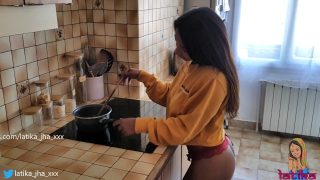 Latika Jha – Lj_015 – Cewek Asia / India Remaja Dengan Tete Gede Digenjot Di Dapur, Ngentot Liar Abis!