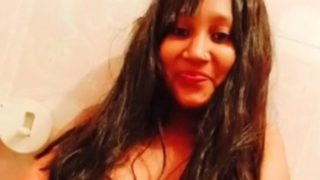 Pertunjukan Bugil Seksi Si Cewek Bangla Buat Suaminya Yang Bikin Ngaceng