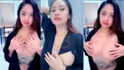 Savanah Si Hypernova, Remas-remas Buah Dada Montoknya Sampai Keluar Air Susu.