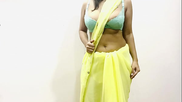 Trailer – Big Boobs Indian Bhabhi Menggoda Pakai Saree Kuning, Bikin Ngaceng!