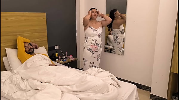 Desi Cewek Puja Sayang Mandi Pagi, Basah Kuyup, Bikin Ngilu.
