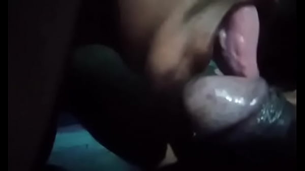 Desi Pasutri Cuckold, Si Istri Digoyang Kontol Orang Lain Sementara Suami Cuma Nonton Ngaceng Doang.