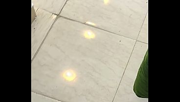 شرموطة مصرية نار، صاحبة البيت بتتناك من سباك وصاحبه، كلام هيجاني جامد، صوت واضح وجسمها لبن وبيضرب على بعضه