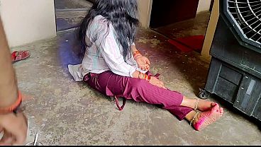 Desi Istri Orang Digebukin Brutal Sampe Meraung-raung