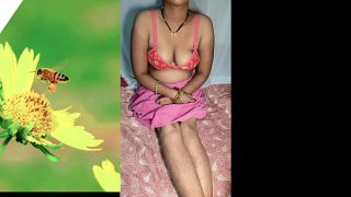 Desi Istri Rumah Tangga Seksi, Pussy Kerasnya Digebukin Sampai Muncrat