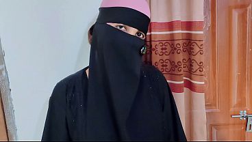 Janda Berjilbab, Jasmine, Digebukin Kontol Gede Orang Asing Sampai Meraung-raung.