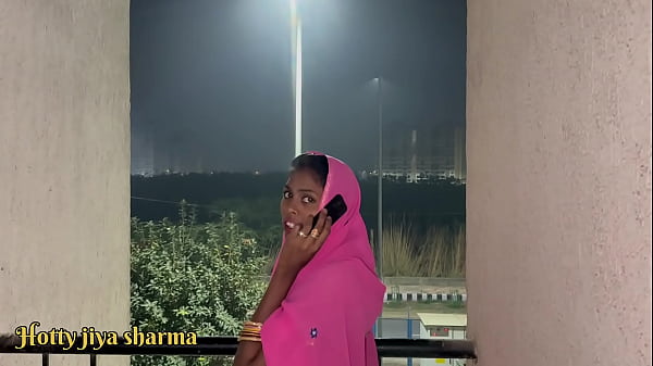 Saat Ayah Tiri Pergi, Anak Tiri Ngewe Ibu Tiri, Kontolnya Masuk Ke Memek Dan Pantat Gede Pas Malam Karwa Chauth.