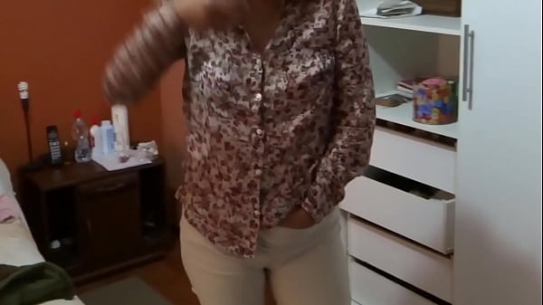 Kumpulan Momen Ngehe Abis Dari Ibu Tiri Berbulu, Istri Matang, Nenek Hot, Dan Pamer Memek – Ardientes69