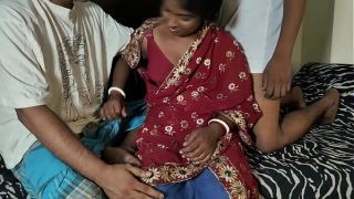 Istri Mungil Nan Nakal Selingkuh Dari Suami, Lalu Digebuk Bertiga Sama Dua Kakak Tiri Kesayangan.
