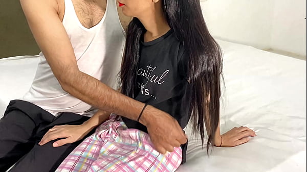 Desi Cewek Desa, Memek Sempit, Kontol Gede Om-om, Bokep Seru, Cewek Desa Seksi Bikin Ngaceng