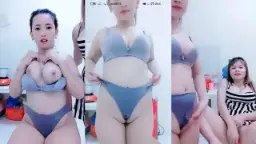 Miss Hikari Sengaja Buka-bukaan, Pamer Tetek Gede Yang Montok Banget Bikin Ngiler.