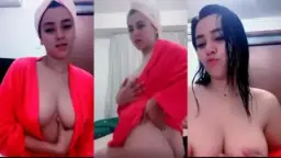 Rosalinda Abis Mandi, Handuk Dilepas, Toket Gede Montok Siap Digoyang.